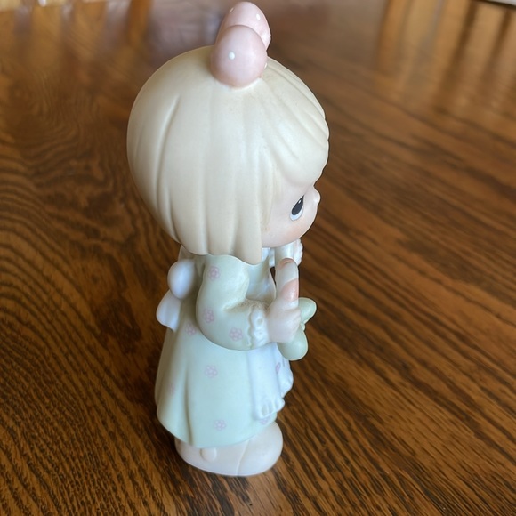Enesco Precious Moments 1997 - Picture 2 of 6